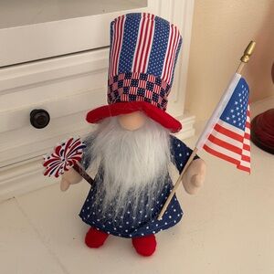 Patriotic Gnome with American Flag Hat NWOT